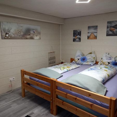60 M² Ferienapartment Zentrumsnahe Mit Gartenbenutzung 施泰尔 外观 照片